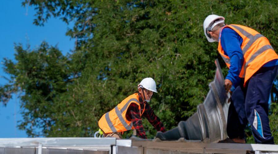Roof maintenance in Lyons, TX